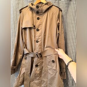 Authentic Burberry Trench Coat Tan/Khaki EUC- US Size XL
